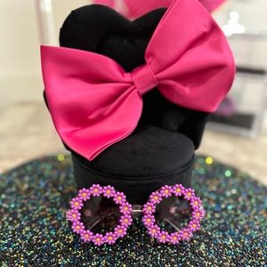 Girls pink flower sunglasses